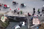 Tai nạn nghiêm trọng ngày mùng 2 Tết: Ôtô lao xuống sông, 7 người chết