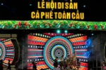 Các tiết mục trong đêm nghệ thuật “Bay lên di sản càphê toàn cầu” khai mạc Lễ hội Di sản Càphê Toàn cầu. (Nguồn: Vietnam+)