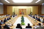 Thủ tướng Phạm Minh Chính với lãnh đạo các Trường Đại học của Hoa Kỳ sang Việt Nam dự Chương trình Hợp tác Học thuật Quốc tế (IAPP). (Ảnh: Dương Giang/TTXVN)