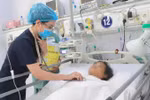 Sản phụ tiếp tục được các bác sỹ theo dõi. (Ảnh do bệnh viện cung cấp)