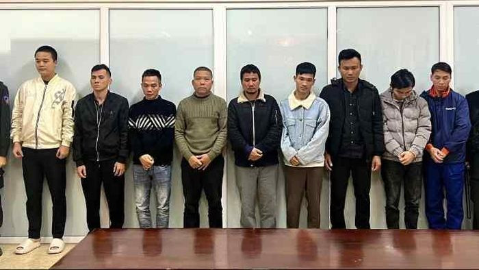 9 đối tượng trong đường dây đánh bạc bị bắt giữ. (Nguồn: Cơ quan Công an)