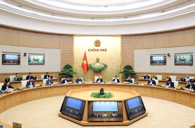 Thủ tướng Nguyễn Xuân Phúc chủ trì Phiên họp Chính phủ thường kỳ tháng 10 năm 2020. (Ảnh: Thống Nhất/TTXVN)