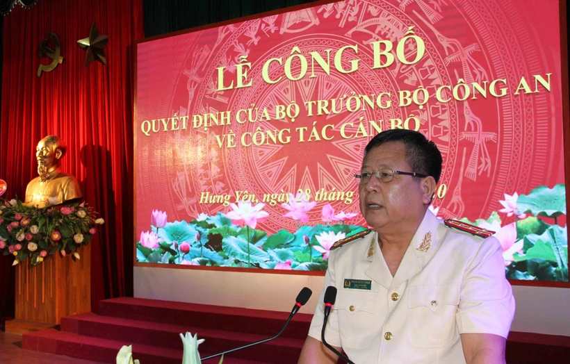 Đại tá Phạm Đăng Khoa, Giám đốc Công an tỉnh Hưng Yên phát biểu tại buổi lễ. (Ảnh: Đinh Tuấn/TTXVN)