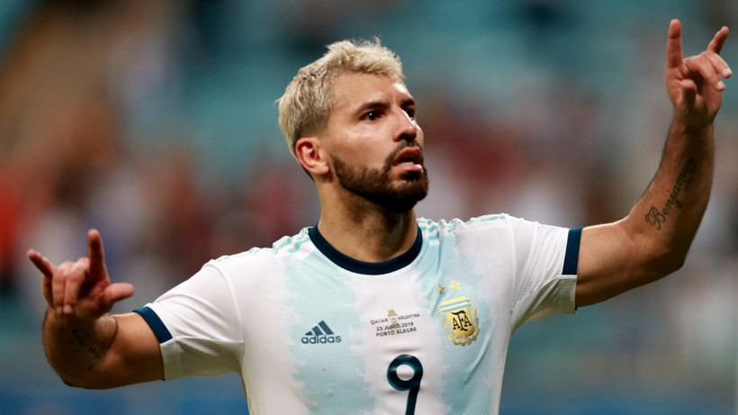 Sergio Aguero đưa Argentina vào tứ kết. (Nguồn: Getty Images)