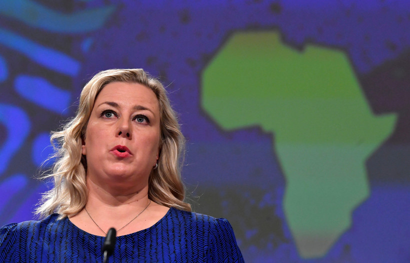 Ủy viên châu Âu phụ trách về hợp tác quốc tế Jutta Urpilainen tại cuộc họp báo ở Brussels, Bỉ. (Ảnh: AFP/TTXVN)