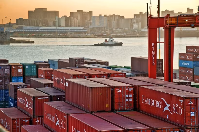 Hàng hóa xuất khẩu tại cảng biển Durban, Nam Phi. (Ảnh: Phi Hùng/TTXVN)