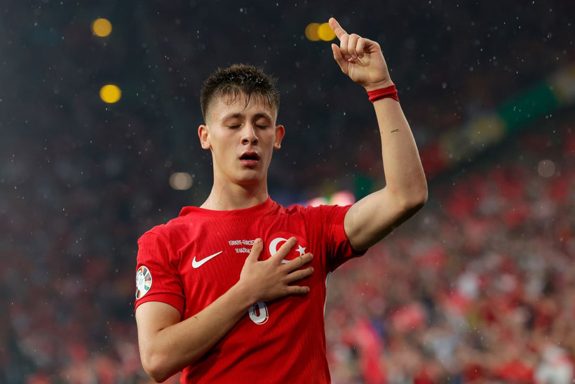 Arda Guler ăn mừng sau khi lập siêu phẩm. (Nguồn: Getty Images)