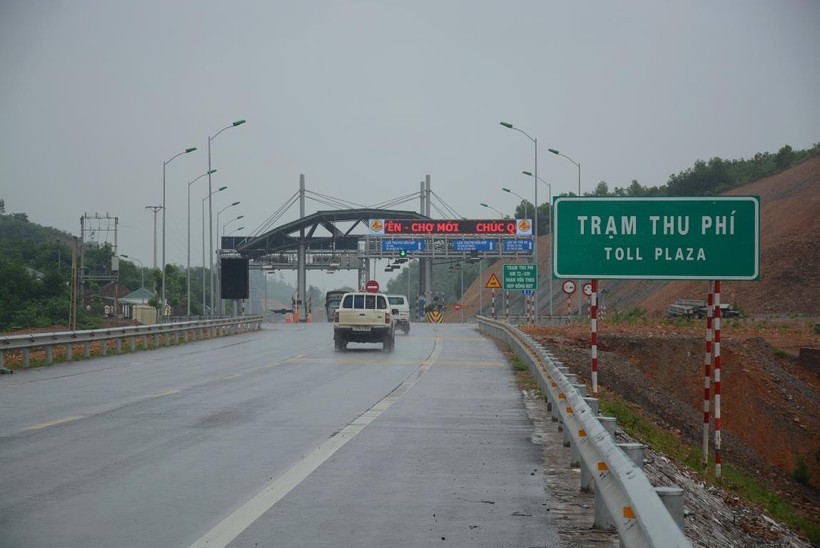 Tên gọi trạm thu phí lại một lần nữa được Bộ Giao thông Vận tải đề xuất tên gọi mới. (Ảnh: Việt Hùng/Vietnam+)