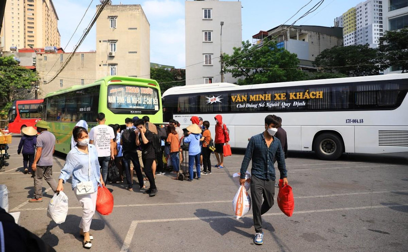 Thời gian qua, vận tải hành khách luôn đạt tăng trưởng 2 con số. (Ảnh: Việt Hùng/Vietnam+)