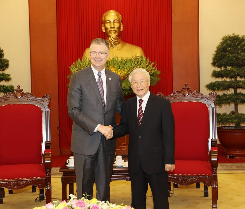 Tổng Bí thư Nguyễn Phú Trọng tiếp Đại sứ Hoa Kỳ Daniel Kritenbrink. (Ảnh: Trí Dũng/TTXVN)