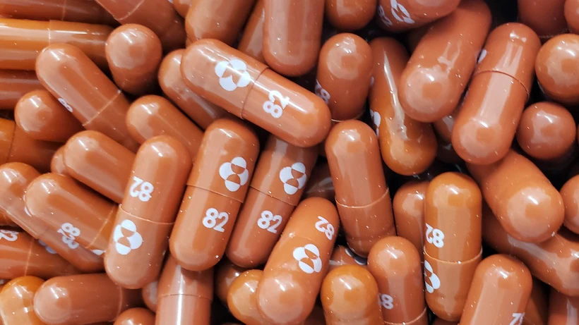 Thuốc kháng virus molnupiravir do công ty dược Merck & Co của Mỹ bào chế. (Ảnh: AFP/TTXVN)