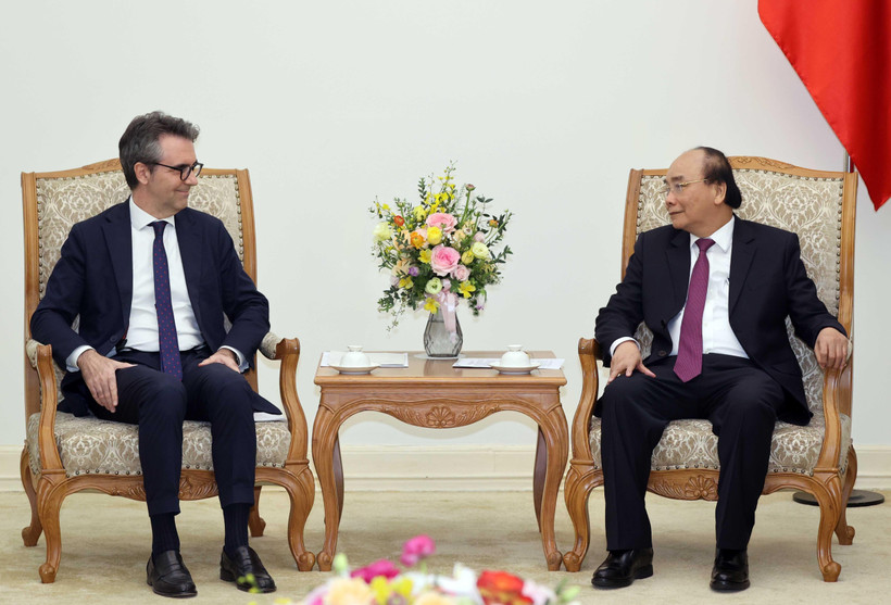 Thủ tướng Nguyễn Xuân Phúc tiếp Đại sứ EU tại Việt Nam Giorgio Aliberti. (Ảnh: Thống Nhất/TTXVN)