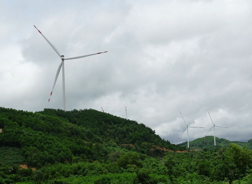 Dự án điện gió đã đi vào vận hành tại huyện miền núi Hướng Hóa (Quảng Trị). (Ảnh: Nguyên Lý/TTXVN)