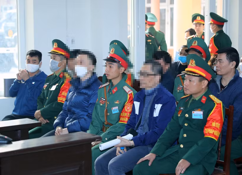 Các bị cáo tại phiên tòa. (Ảnh: Trọng Đức/TTXVN)
