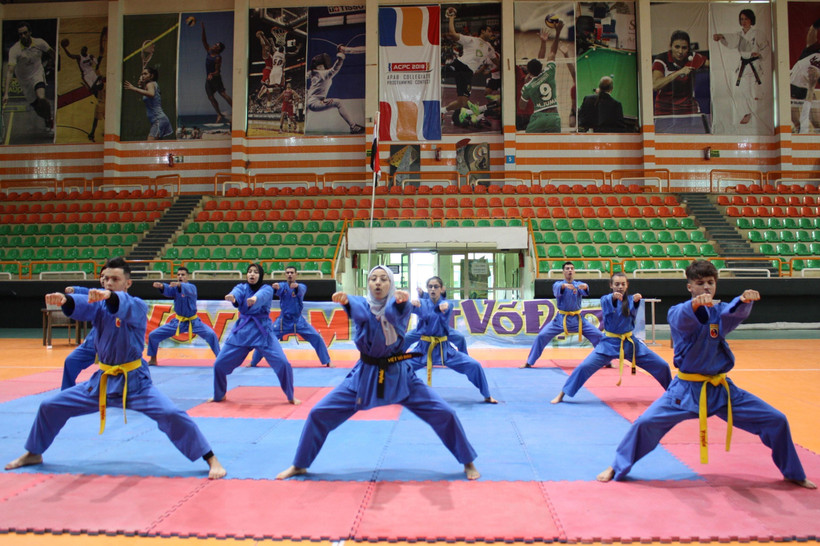 Các võ sinh Ai Cập tham gia trình diễn tại giải giải Vovinam – Việt Võ Đạo tranh cúp Đại sứ lần đầu tiên diễn ra ở Ai Cập. (Ảnh: Anh Tuấn/TTXVN)