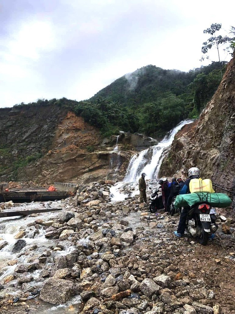 Sạt lở do mưa lớn tại Hà Giang, 3 người thương vong 