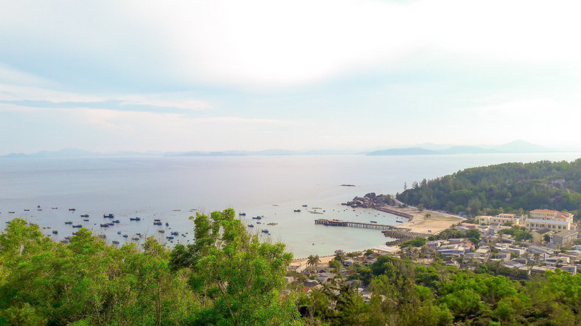 Vẻ đẹp bán đảo Nhơn Châu, tỉnh Bình Định. (Ảnh: TTXVN phát)