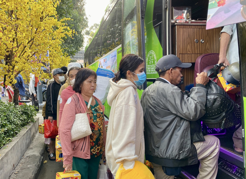 Gần 380 tỷ đồng chăm lo Tết cho lao động khó khăn ở Thành phố Hồ Chí Minh