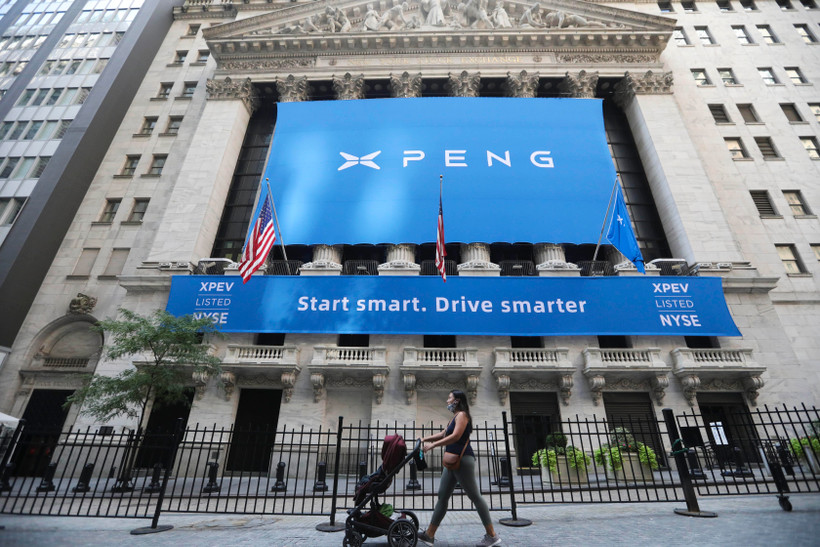 Quang cảnh bên ngoài Sàn giao dịch chứng khoán New York, Mỹ. (Ảnh: THX/TTXVN)