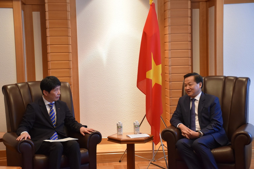 Phó Thủ tướng Chính phủ Lê Minh Khái tiếp Thống đốc tỉnh Gunma, ông Yamamoto Ichita. (Ảnh: Nguyễn Tuyến/TTXVN)