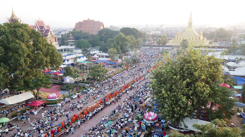 Toàn cảnh lễ Xaybath trong lễ hội Thatluang tại thủ đô Viêng Chăn. (Ảnh: Đỗ Bá Thành/PV TTXVN tại Lào)