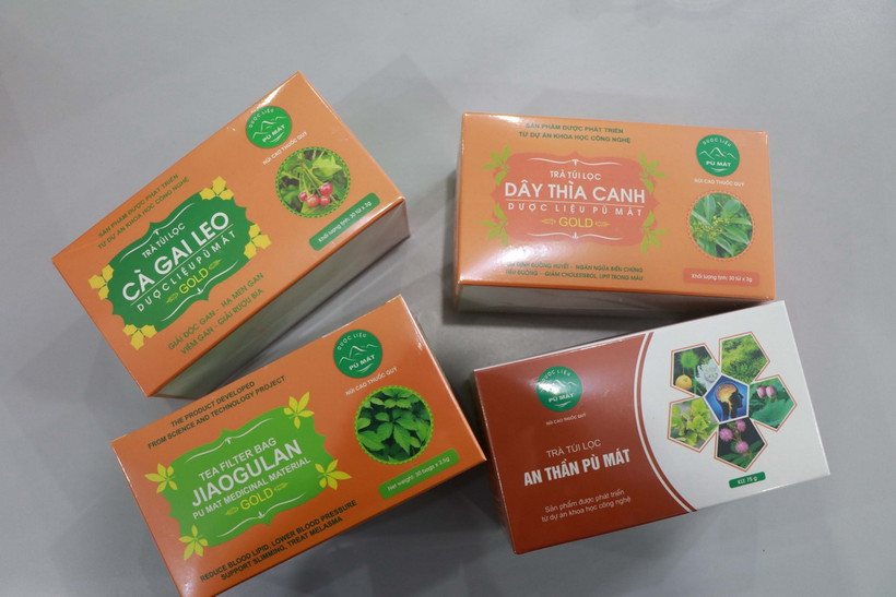 Các sản phẩm từ cây dược liệu được chế biến tại Công ty Dược liệu Pù Mát, Nghệ An. (Ảnh: Nguyễn Văn Nhật/TTXVN)
