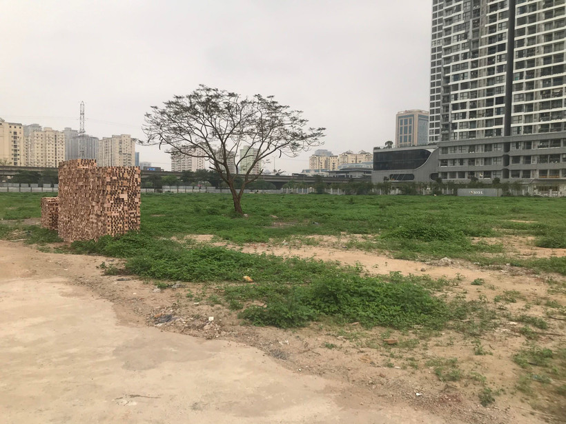 Một dự án vốn ngoài ngân sách có sử dụng đất chậm triển khai tại quận Nam Từ Liêm. (Ảnh: Văn Cảnh/TTXVN)