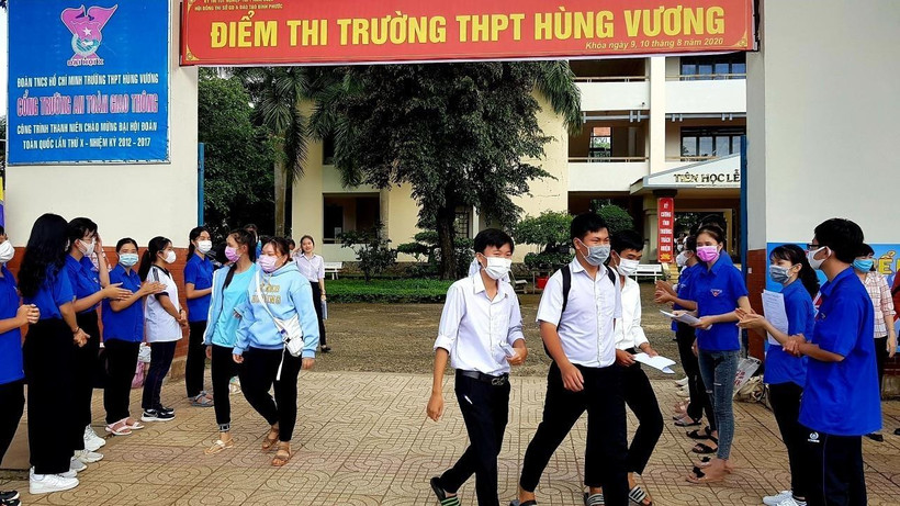 Điểm thi THPT Hùng Vương, nơi có một thí sinh bị đình chỉ do mang điện thoại vào phòng thi. (Ảnh: Đậu Tất Thành/TTXVN)