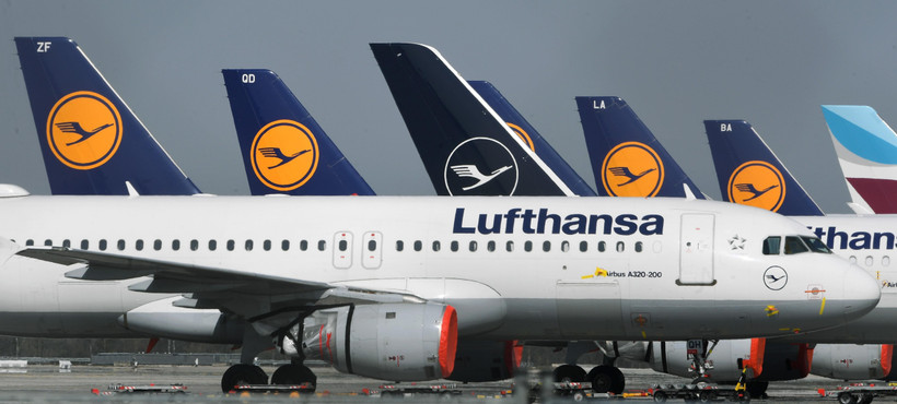 Máy bay của hãng hàng không Lufthansa tại sân bay Franz-Josef-Strauss ở Munich, Đức. (Ảnh: AFP/TTXVN)