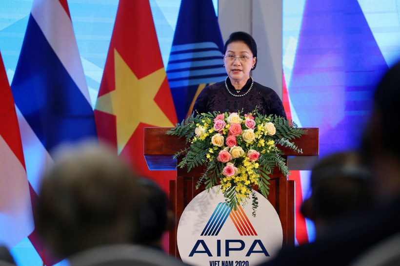 Chủ tịch Quốc hội Nguyễn Thị Kim Ngân, Chủ tịch AIPA 41 phát biểu bế mạc. (Ảnh: Dương Giang/TTXVN)