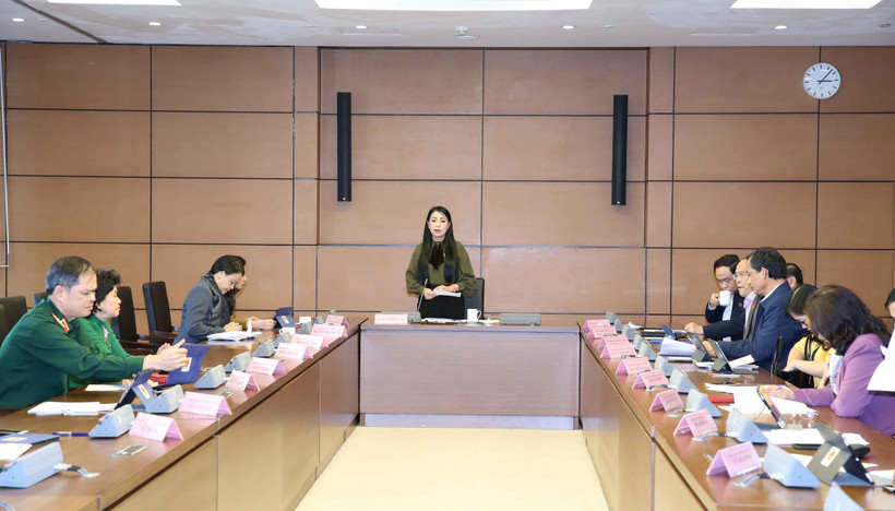 Đại biểu Quốc hội các tỉnh: Vĩnh Phúc, Bắc Giang và thành phố Cần Thơ thảo luận tại tổ. (Ảnh: Phương Hoa/TTXVN)