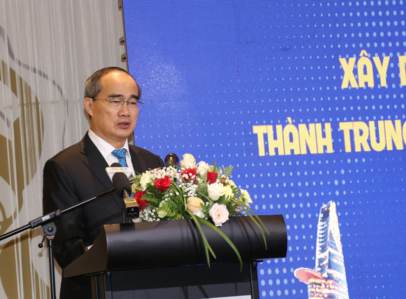 Bí thư Thành uỷ TP.Hồ Chí Minh Nguyễn Thiện Nhân phát biểu kết luận tại hội thảo. (Ảnh: Hứa Chung/TTXVN)