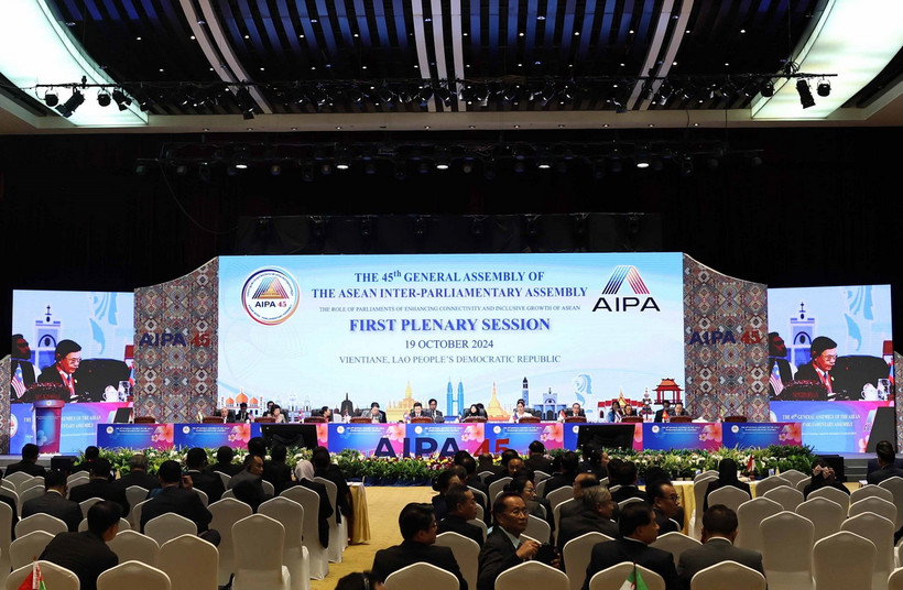 Phiên toàn thể thứ nhất Đại hội đồng AIPA-45. (Ảnh: Thống Nhất/TTXVN)