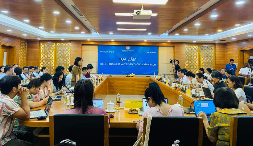 Tọa đàm “Số liệu Thống kê và Truyền thông Chính sách,” do Bộ Kế hoạch và Đầu tư tổ chức, ngày 19/6. (Ảnh: Vietnam+)