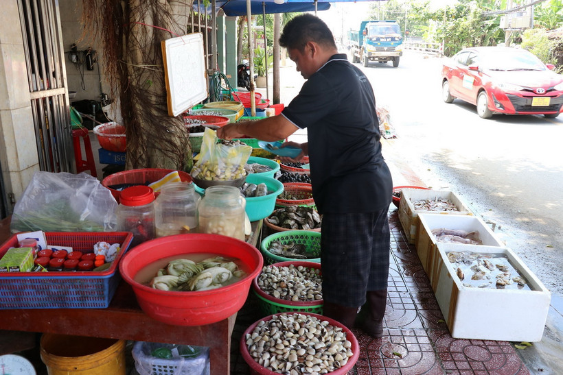 Nghêu thương phẩm ở huyện Gò Công Đông, tỉnh Tiền Giang. (Ảnh: Hữu Chí/TTXVN)