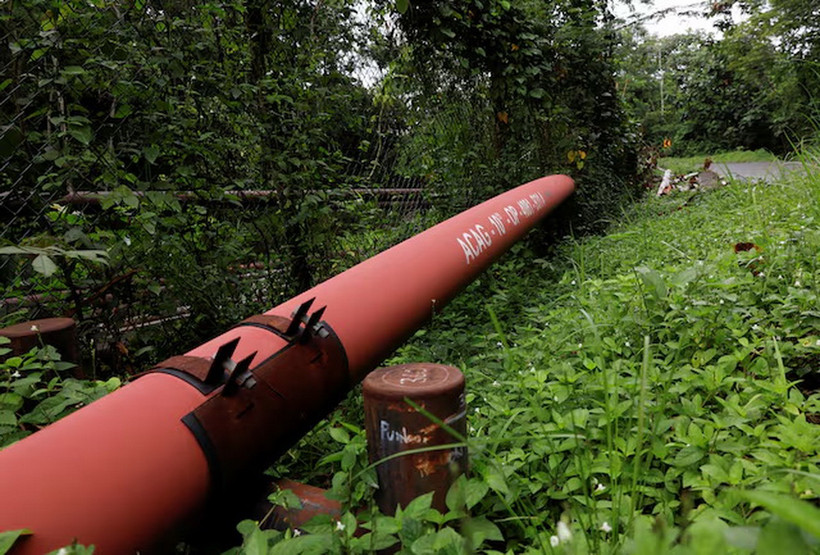 Đường ống dẫn dầu của Petroecuador tại khu bảo tồn Yasuni Amazon ở Via Auca, tỉnh Orellana. (Ảnh: Reuters)