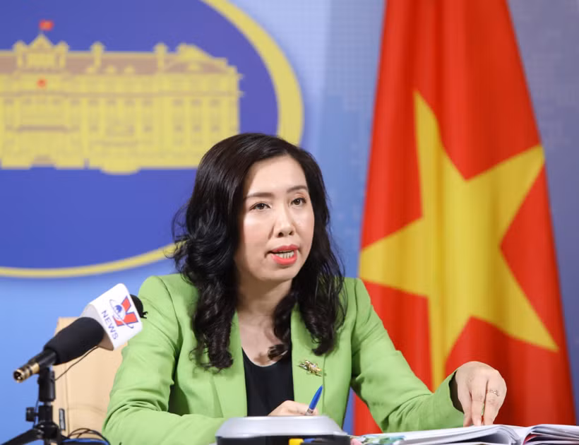 Người Phát ngôn Bộ Ngoại giao Việt Nam Lê Thị Thu Hằng trả lời các câu hỏi của phóng viên. (Ảnh: Văn Điệp/TTXVN)