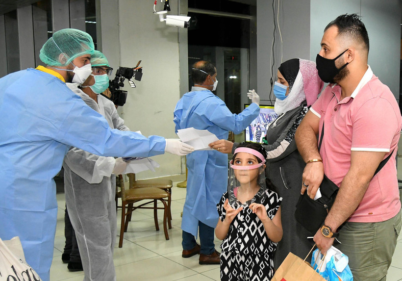 Một điểm xét nghiệm COVID-19 tại sân bay quốc tế ở Damascus, Syria. (Ảnh: THX/TTXVN)