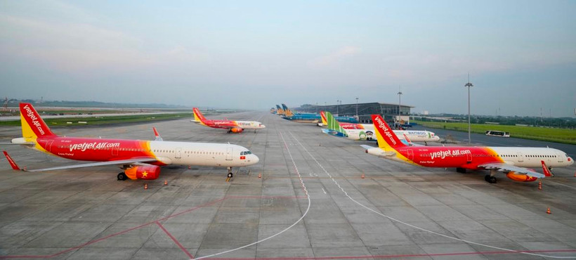 Máy bay của các hãng hàng không tại sân bay Nội Bài. (Ảnh: CTV/Vietnam+)