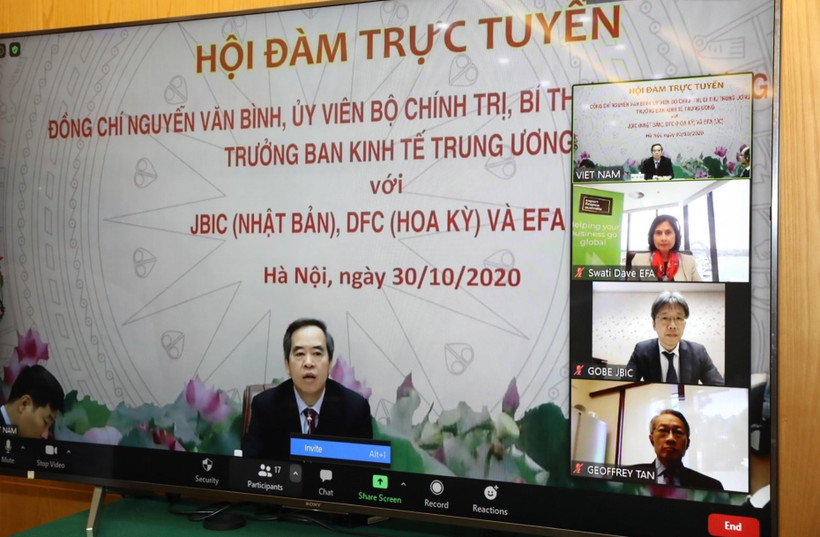 Các điểm cầu tại buổi hội đàm trực tuyến. (Ảnh: Văn Điệp/TTXVN)