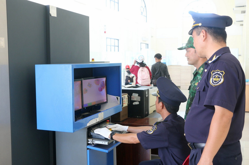 An Giang: Chống buôn lậu, vận chuyển trái phép hàng hóa qua biên giới