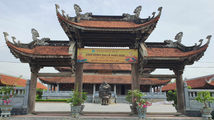 Chùa Lam Sơn, tại xã Quỳnh Yên, huyện Quỳnh Lưu, tỉnh Nghệ An được xem ngôi chùa làm bằng gỗ lớn nhất xứ Nghệ. (Ảnh: Vietnam+)