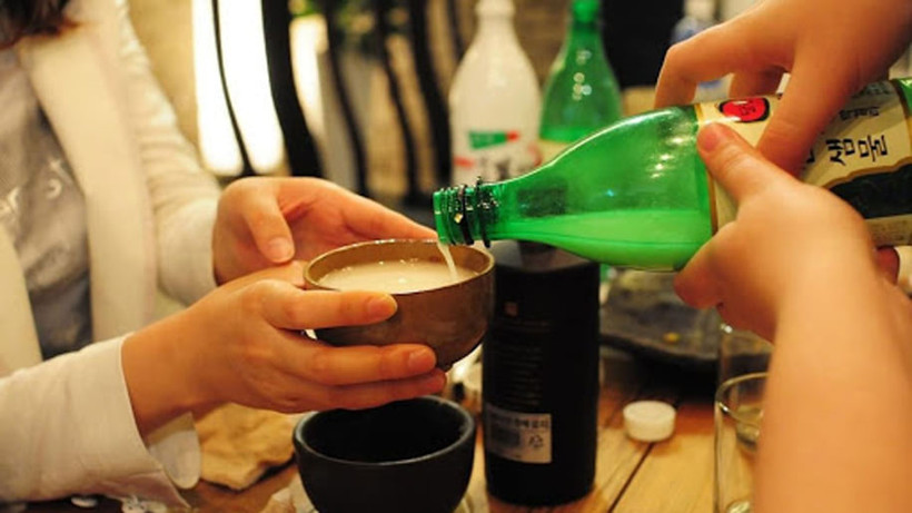 Rượu Soju của Hàn Quốc.