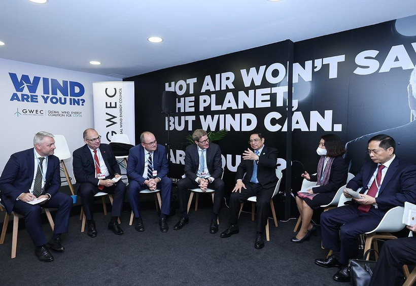 Thủ tướng Phạm Minh Chính tiếp Tổng Giám đốc điều hành Tập đoàn Lego Niels B. Christiansen. (Ảnh: Dương Giang/TTXVN)