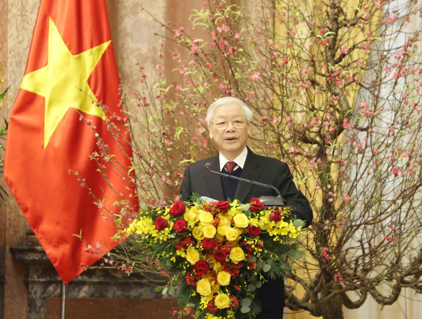 Tổng Bí thư, Chủ tịch nước Nguyễn Phú Trọng chúc Tết các đồng chí lão thành cách mạng, các đồng chí lãnh đạo, nguyên lãnh đạo Đảng, Nhà nước, Mặt trận Tổ quốc Việt Nam, cán bộ lãnh đạo các cơ quan Trung ương và Hà Nội cùng toàn thể đồng chí, đồng bào, chi