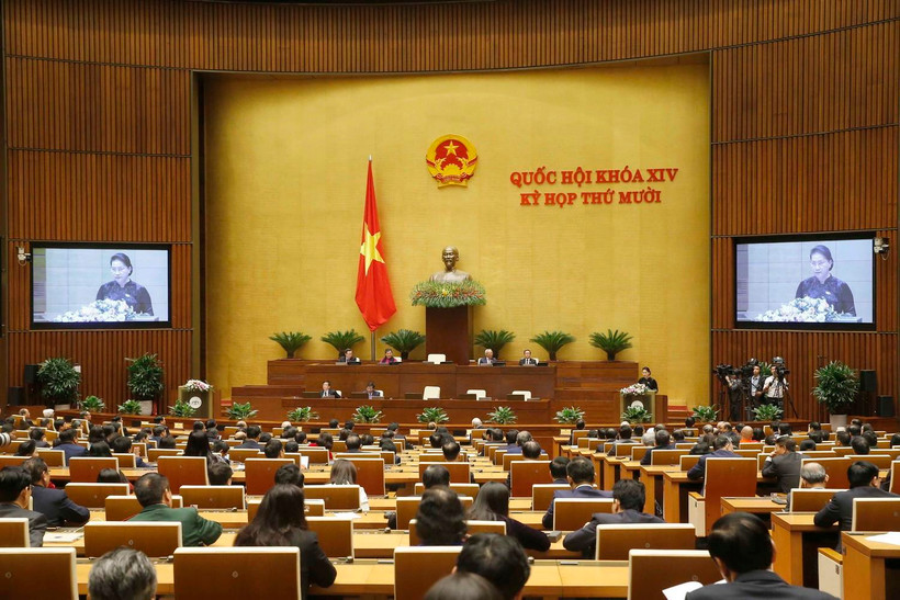 Chủ tịch Quốc hội Nguyễn Thị Kim Ngân phát biểu bế mạc kỳ họp. (Ảnh: Doãn Tấn/TTXVN)