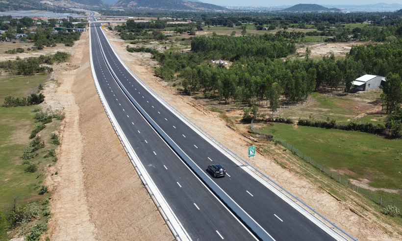 Một dự án thành phần của tuyến Cao tốc Bắc-Nam đã được thông xe, đưa vào khai thác. (Ảnh: PV/Vietnam+)