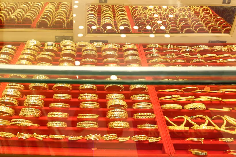 Vàng được bày bán tại Yangon, Myanmar. (Ảnh: THX/TTXVN)