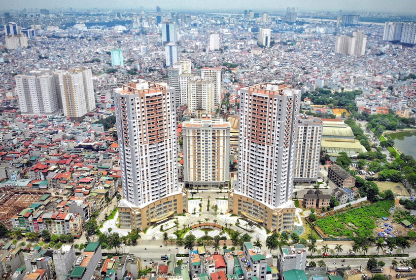 Mặc dù gặp nhiều khó khăn do dịch COVID-19, giá bất động sản vẫn không giảm. (Ảnh: Danh Lam/TTXVN)