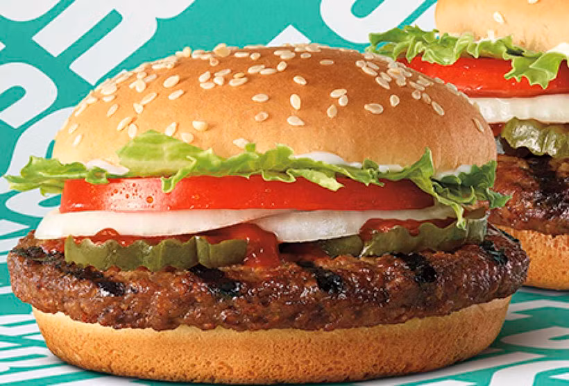 Burger King của Mỹ đã ra mắt sản phẩm bánh mỳ kẹp (burger) chay ở châu Âu. (Nguồn: thrillist)